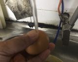 Gambar langkah 1 resipi Telur Kicap.