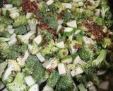 A picture of step 2 of Lentil Soup with Zucchini and Broccoli.