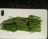 A picture of step 1 of Fried Eggs and Green Chives.