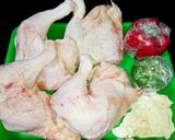 Foto langkah ke 1 dari resep Tumis Ayam Paprika.