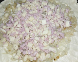 Foto del paso 3 de la receta: Pizza rellena fácil 🍕🍻 Cebolla, jamón Cocido y Mozzarella