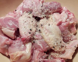 Foto del paso 2 de la receta: Cazuela de arroz con alitas y cuello de pollo con kabsa