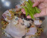 Gambar langkah 3 resipi Ayam rebus Thai.