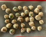 A picture of step 2 of Chilli garlic Brussels sprouts.