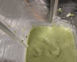 Foto del paso 1 de la receta: Salsa cremosa de pepino y aguacate🌿🥒🥑