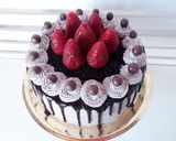 Foto del paso 6 de la receta: Drip cake crema oreo y frutillas