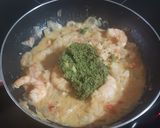 Foto del paso 3 de la receta: Caracolitos con langostinos y pesto