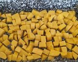 Karfiolos burgonya, sárgarépás újhagymás fetás besamellel recept fázis 1 fotója
