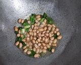 A picture of step 2 of Rice flakes Chivda (kachha Chivda).