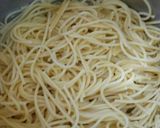 صورة لخطوة 1 من وصفة معكرونه بالصلصه