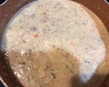 A picture of step 4 of Clam Chowder Outback Steakhouse style.