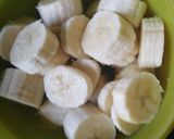 A picture of step 1 of Tasty Smoothi.