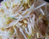A picture of step 6 of Vegetarian Cao Lau.