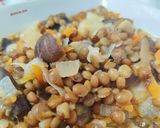 Foto del paso 5 de la receta: Lentejas con verduras y castañas