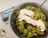 Foto del paso 3 de la receta: Pasta de palta con atún y queso crema