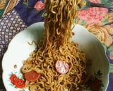 Foto langkah ke 5 dari resep Mie Goreng + Sosis Homemade (tanpa daging) Simple.