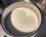 Une image de l'étape 1 de Béchamel au vin blanc et épices tandoori.