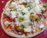 A picture of step 2 of Mango chicken pizza.
