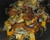 Foto langkah ke 3 dari resep Tumis Tauge Tahu Kuning.