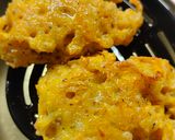 Foto del passaggio 4 della ricetta Frittelle di zucca con erbe aromatiche