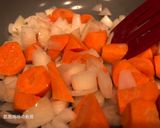 A picture of step 5 of Vegetable Curry.