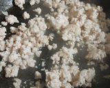 Hình bước làm 1 của món Bánh pateso nhân thịt