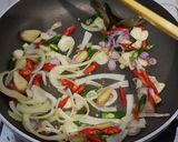 Foto langkah ke 3 dari resep Tumis Buncis Saus Tiram.