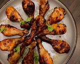 صورة لخطوة 4 من وصفة افخاذ الدجاج بتتبيلة العسل (بالقلاية الهوائية) 🍯🍗