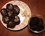 A picture of step 1 of Oreo cake.