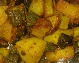 A picture of step 4 of Bhindi aloo ki sabji.