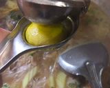 Gambar langkah 6 resipi Sup Daging dan Tulang.