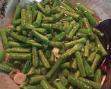 Foto langkah ke 1 dari resep Tumis kacang panjang.