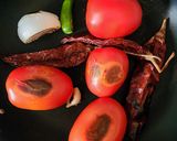Foto del paso 1 de la receta: Chicharrón en Salsa de Chile Guajillo