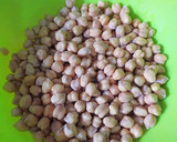 Foto del paso 1 de la receta: Potaje de garbanzos con acelgas tiernas y doble sofrito