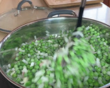 Foto del paso 2 de la receta: Guisantes con calamares