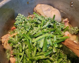 Foto del paso 3 de la receta: Pollo arvejado