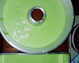Foto langkah ke 10 dari resep Bolu Pandan Santan Kukus.