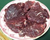 Foto del paso 1 de la receta Carrilleras de ternera al vino tinto