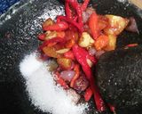 Foto langkah ke 4 dari resep Sambel pete, ikan asin, tempe goreng bawang.