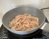Hình bước làm 2 của món Mì Quảng Gà Tôm Trứng