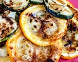 Foto del paso 1 de la receta: ANTIPASTO MIXTO De Berenjena🍆, Calabacín Verde🥒 y Amarillo🌼