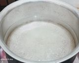A picture of step 3 of Suji ka halwa.
