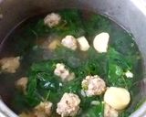 รูปขั้นตอนการทำที่ 6 ของ แกงจืดตำลึงไก่สับเต้าหู้ไข่