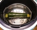 Foto del passaggio 1 della ricetta Tortino di zucchine con cuore di provola
