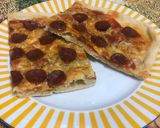 Foto del paso 8 de la receta: Pizza casera 2 sabores (sin reposo)