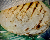 Foto del paso 2 de la receta: Piadinas caseras de pollo frito caramelizado picante