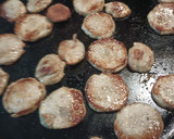 A picture of step 2 of Sliced Meatballs on Toast.