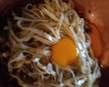 Foto del paso 1 de la receta: Tortilla de tallarines frescos al pesto con carne de asado picad