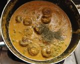 A picture of step 6 of Mushroom tikka Masala.
