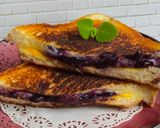 Foto langkah ke 3 dari resep Fruits & Cheese Toast.